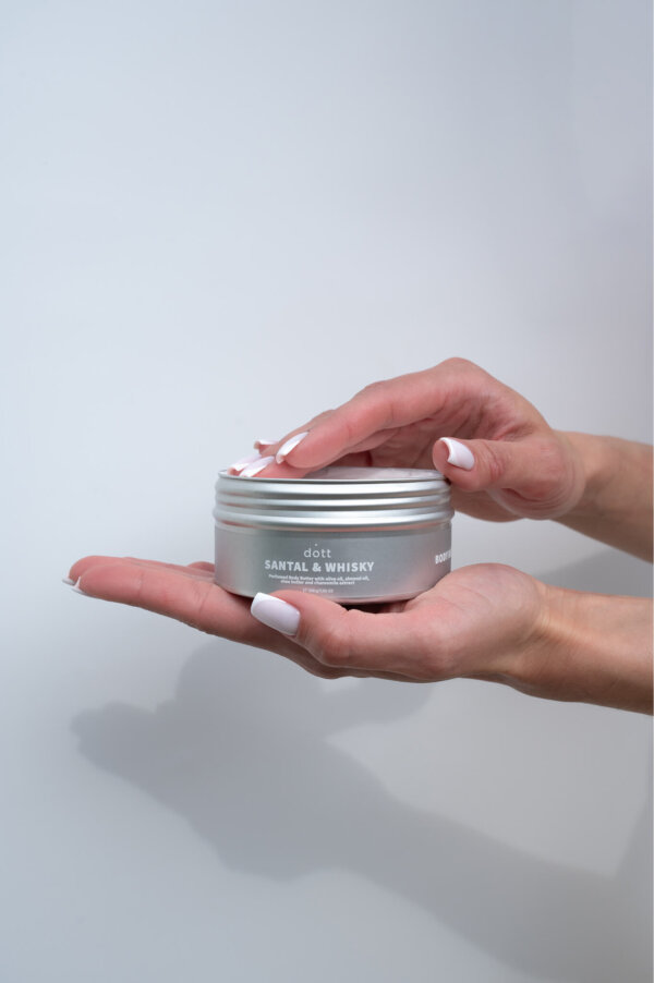 Perfumed Body Butter with olive oil, almond oil, shea butter and chamomile extract SANTAL & WHISKY - Image 2