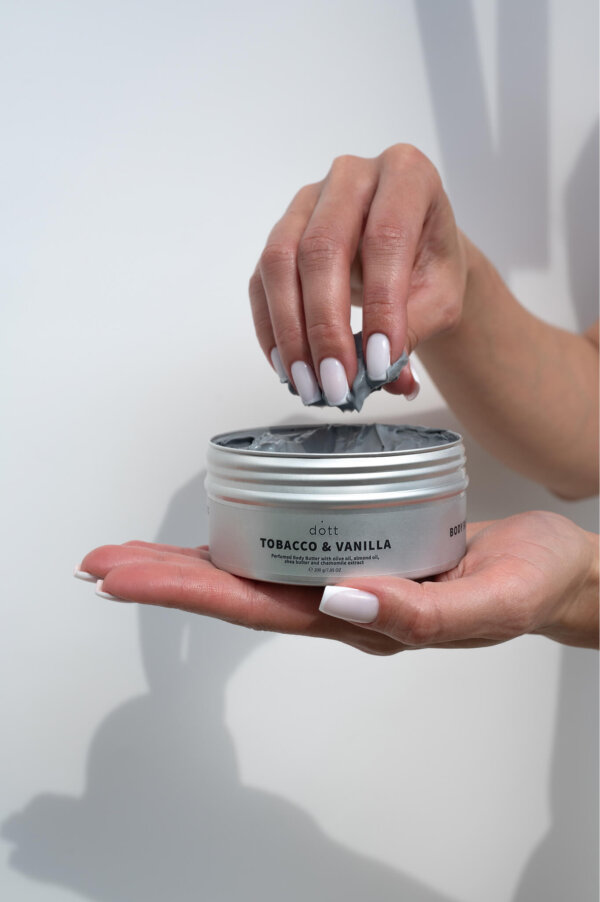 Perfumed Body Butter with olive oil, almond oil, shea butter and chamomile extract TOBACCO & VANILLA - Image 2