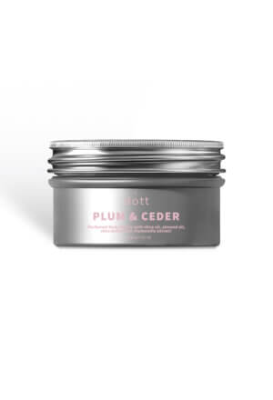 Perfumed Body Butter with olive oil, almond oil, shea butter and chamomile extract | PLUM & CEDAR