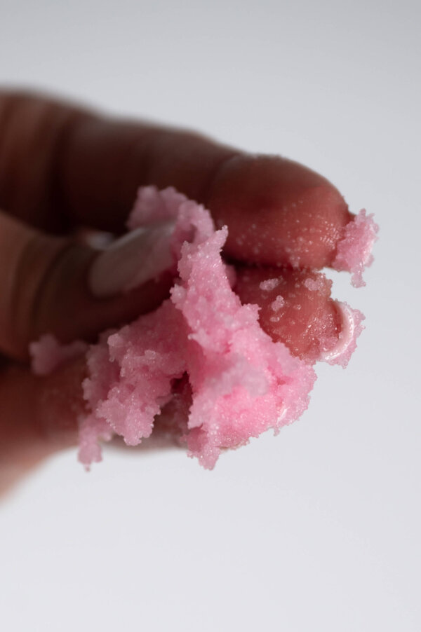 Perfumed Body Scrub with olive oil, sorbitol and linden extract PLUM & CEDAR - Image 5