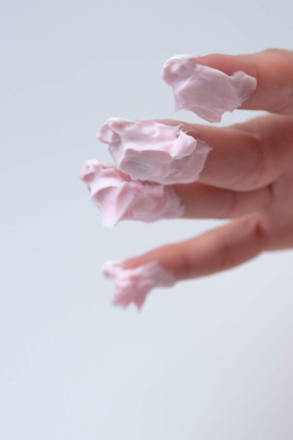 Perfumed Body Butter with olive oil, almond oil, shea butter and chamomile extract | PLUM & CEDAR - Image 2