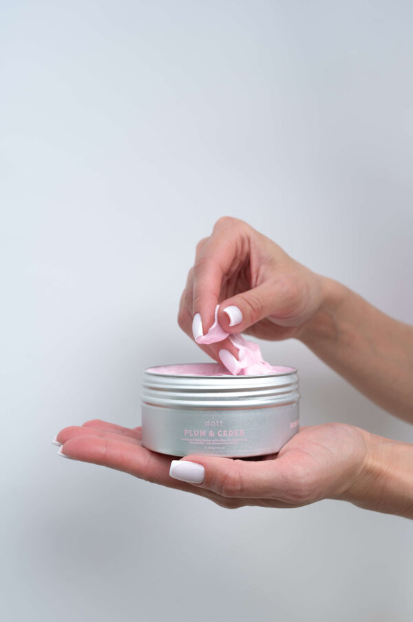 Perfumed Body Butter with olive oil, almond oil, shea butter and chamomile extract | PLUM & CEDAR - Image 3