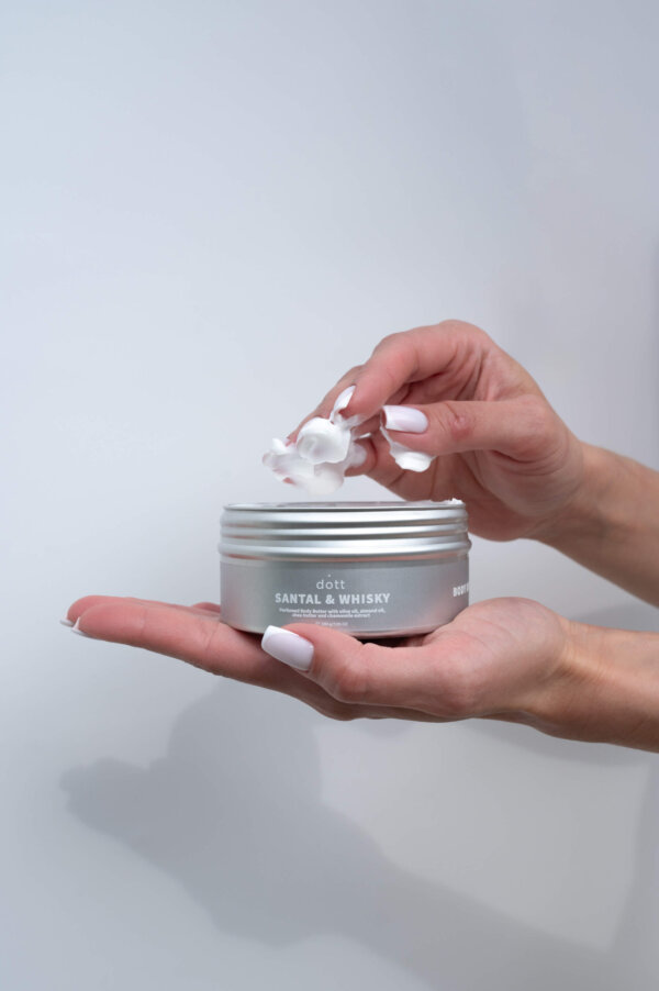 Perfumed Body Butter with olive oil, almond oil, shea butter and chamomile extract SANTAL & WHISKY - Image 3